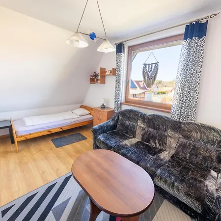 Z Kominkiem Klaczno, Blisko Lasow I Jezior