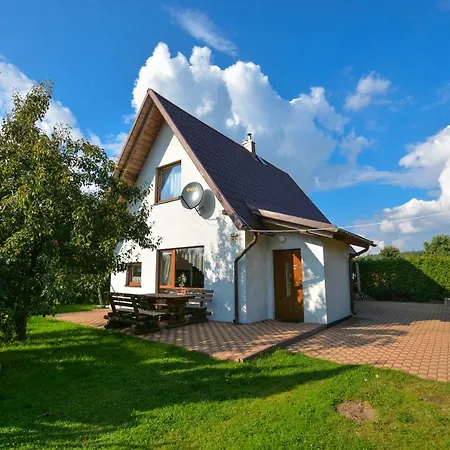 Z Kominkiem Klaczno, Blisko Lasow I Jezior