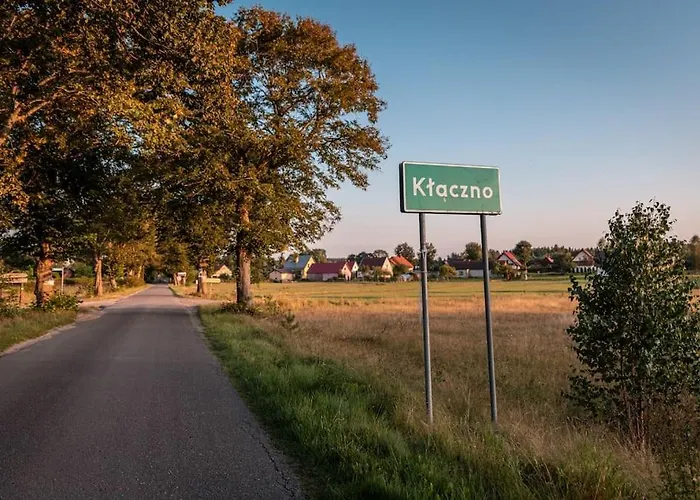 Z Kominkiem Klaczno, Blisko Lasow I Jezior Studzienice