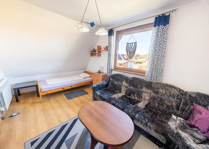 Z Kominkiem Klaczno, Blisko Lasow I Jezior